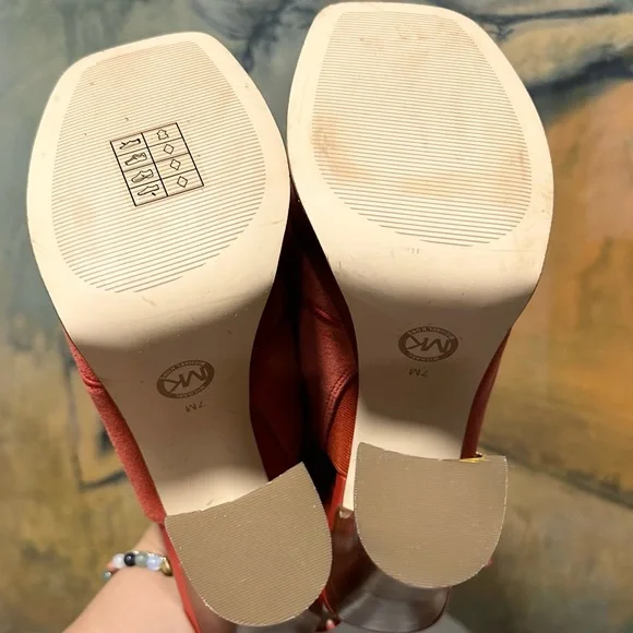 🌸MICHAEL KORS🌸 Rye Suede Platform Sandal Size: 7M - Picture 14 of 14